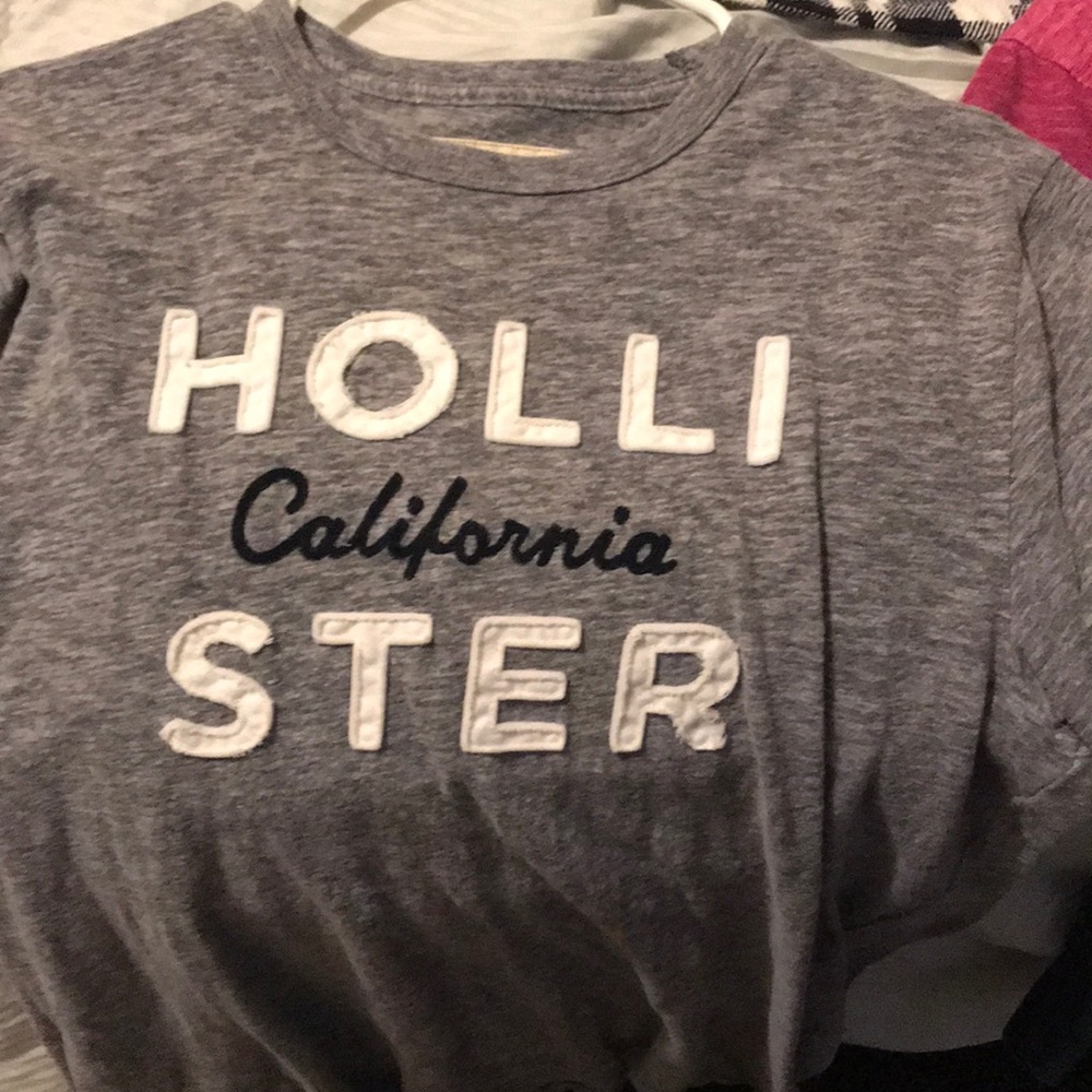 2ae shirts, 1 hollister shirt, 1 vintage plaid